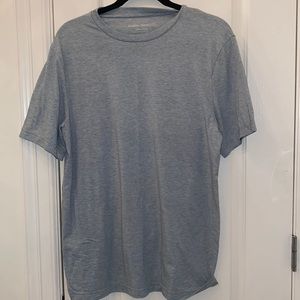 Men’s outdoor voices shirt